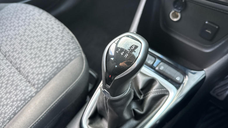 Vauxhall Crossland 1.2 SE 5dr Petrol Hatchback